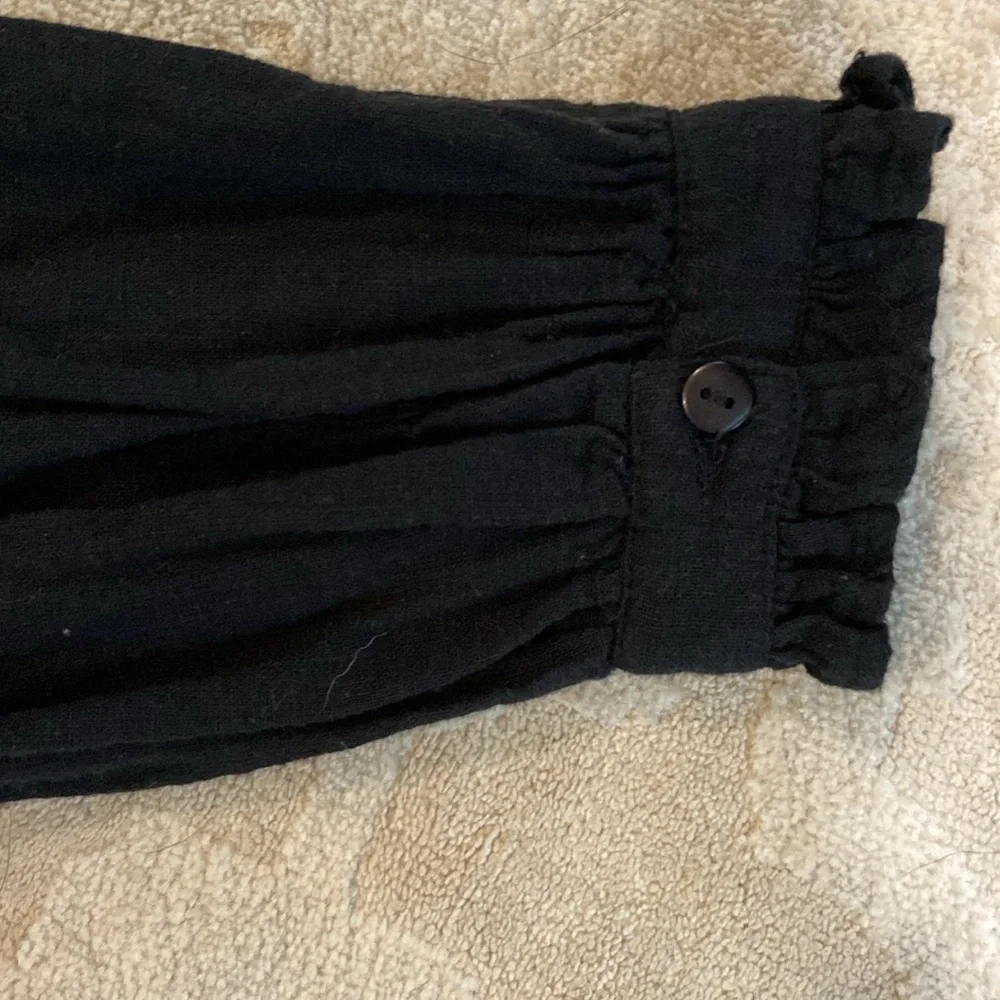 Anthropologie Rebellion
Black blue floral embroidered crop top Women's Size M - Picture 6 of 8